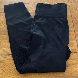 PINK Victoria's Secret Black Ribbed Leggings